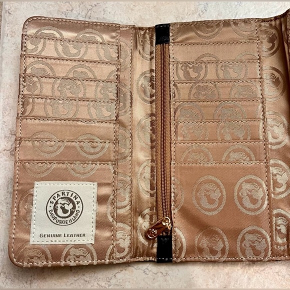 NEW | Women’s Spartina 449 Black Quilted Tri-Fold Leather Long Wallet Gold Trim - Picture 6 of 10